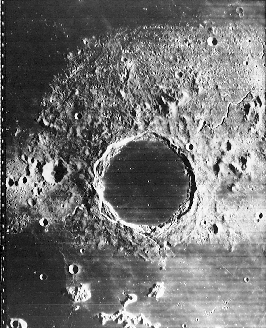 Lunar orbiter